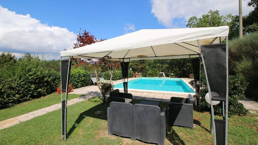 Casa vacanza per 6 persone, con giardino e piscina, con animali domestici - 1
