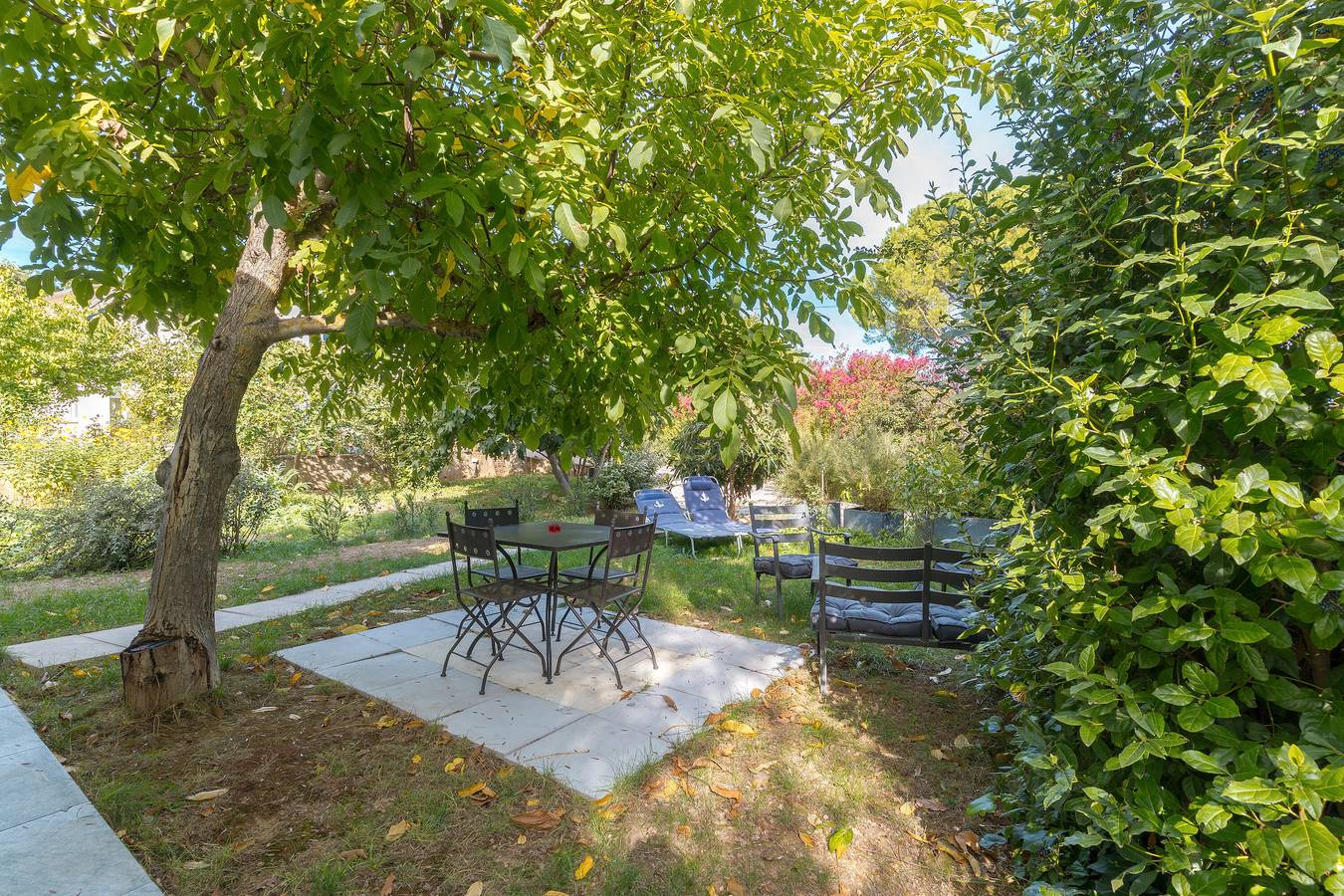 Ganze Wohnung, Apartment 'Studio Indépendant Avec Jardin' mit Wlan und Klimaanlage in Aix-en-Provence, Aix-en-Provence und Umgebung