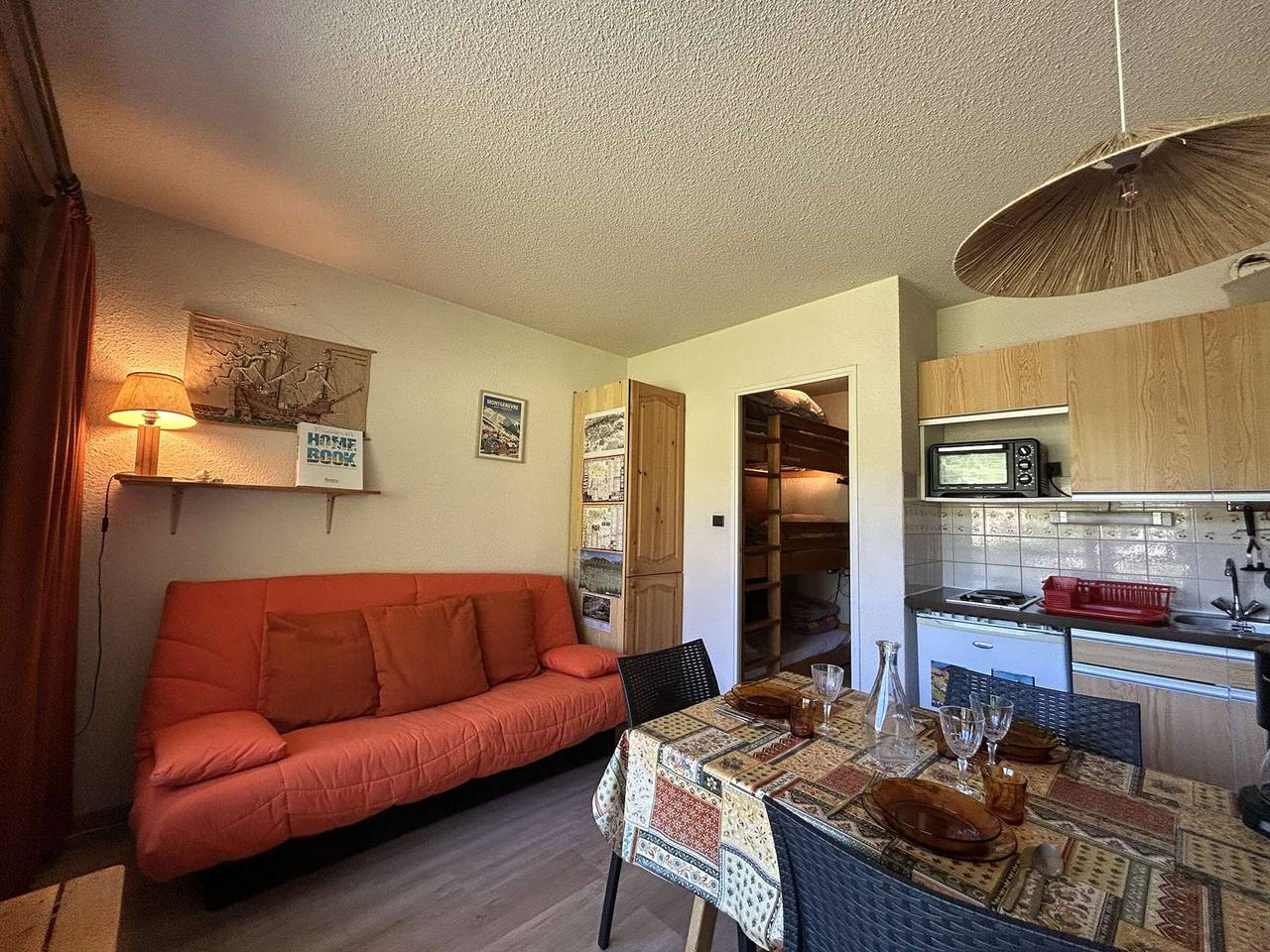 Appartement entier, Studio avec balcon à Montgenèvre, animaux acceptés in Montgenèvre, Région de Briançon