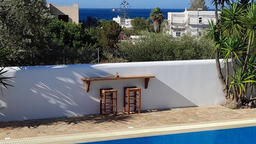 Maison d’hôte pour 6 personnes, avec vue et balcon ainsi que jardin et piscine dans Égine - 4