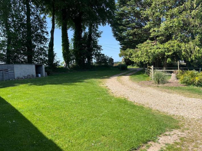 Location de vacances pour 3 personnes, avec jardin à Bec-de-Mortagne - 2