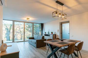 Ferienwohnung für 4 Personen, mit Garten und Ausblick in Triest