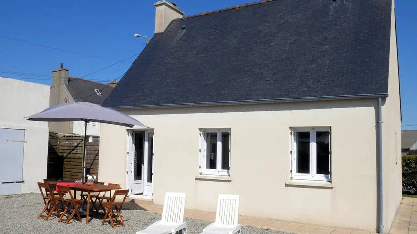 Location de vacances pour 4 personnes, avec jardin, animaux acceptés à Guissény