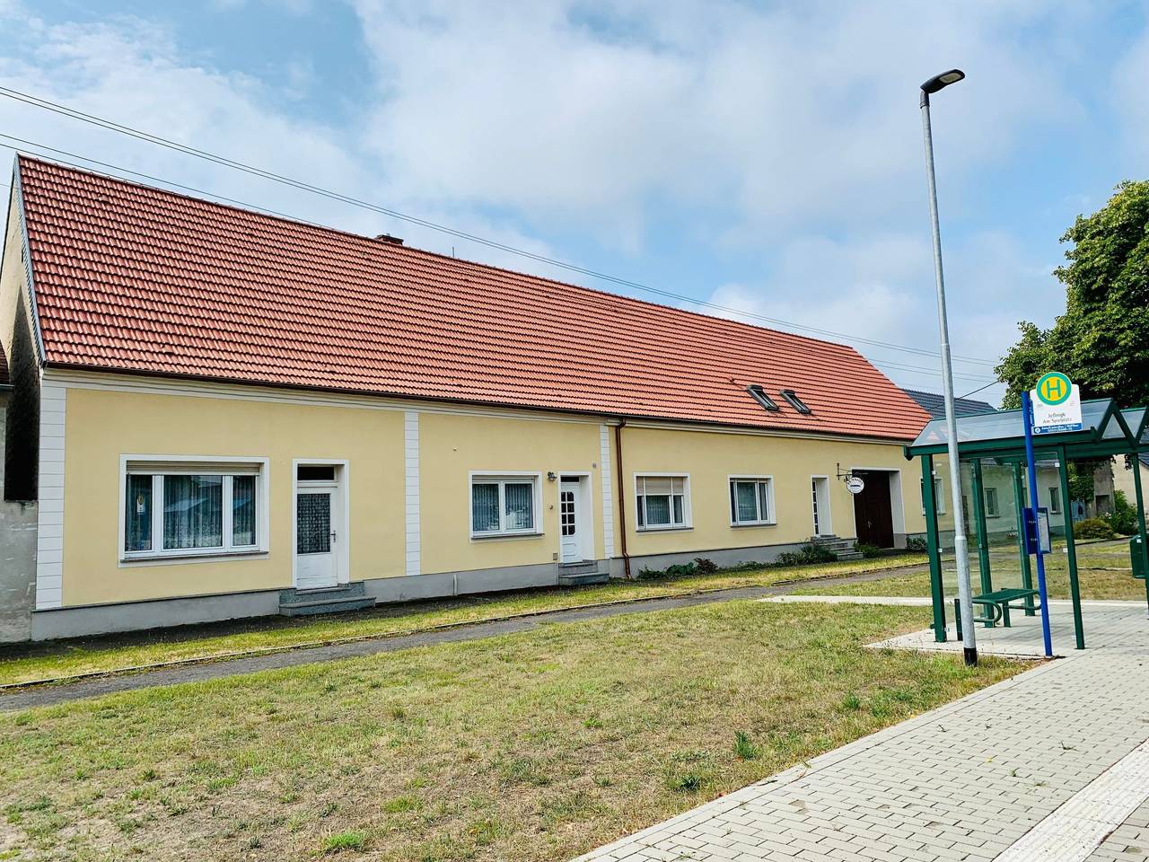 Ganze Wohnung, Konsum in Schönewalde, Naturpark niederlausitzer heidelandschaft (Brandenburg)