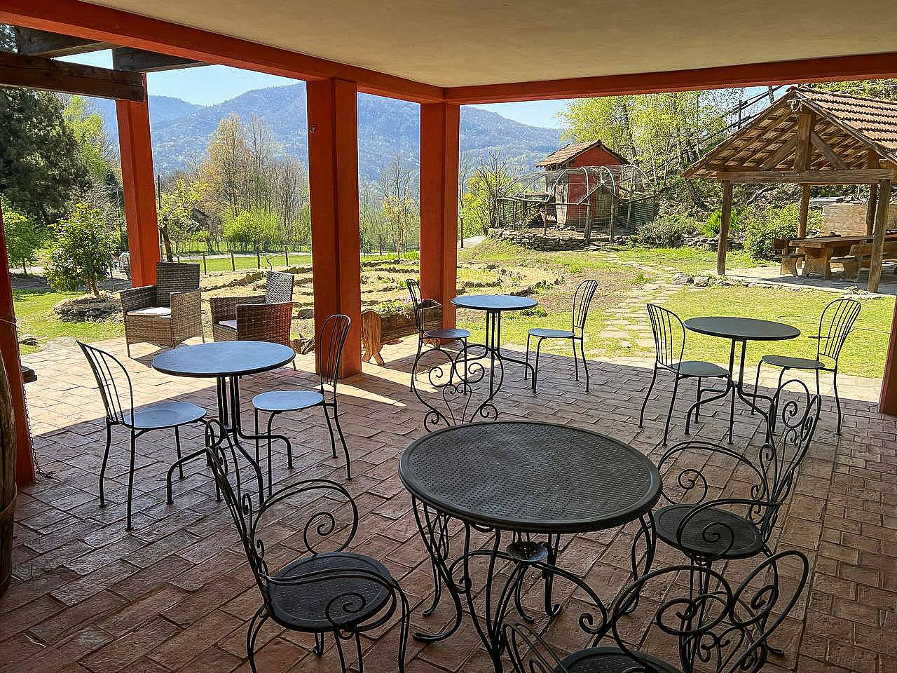 Ganze Wohnung, Sorti Alpaca in Montegrino Valtravaglia Gemeinde, Lago Maggiore (Lombardei)