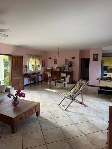 Cottage pour 4 personnes, avec vue et jardin à Dumbéa