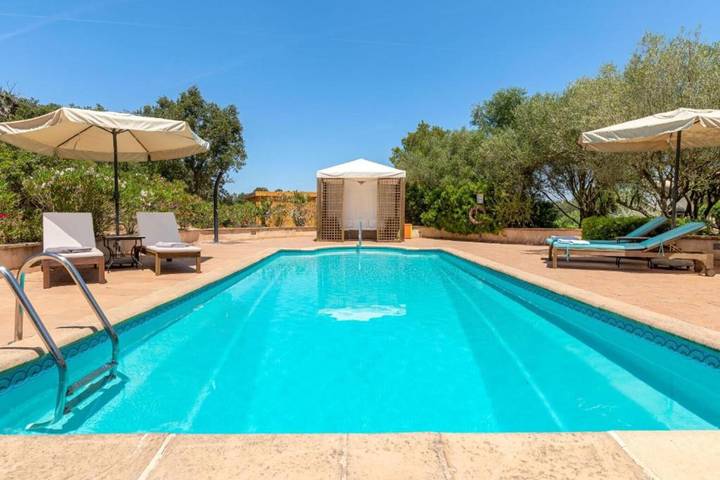 Apartamento entero, Apartamento Tierra con piscina comunitaria, wifi y aire acondicionado in Porreras, Mallorca Sur
