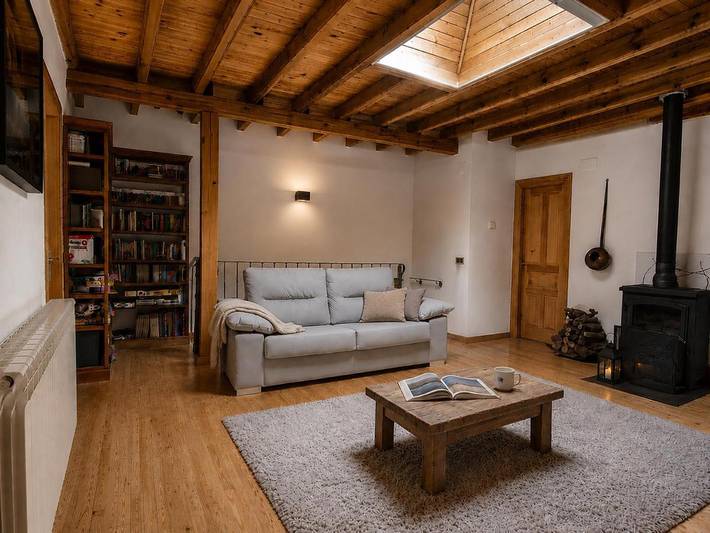 Casa rural para 8 personas, con Balcón y Jacuzzi además de Terraza y Vistas en La Rioja - 2