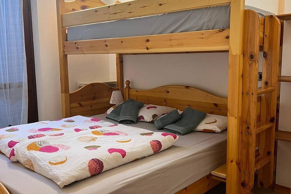 Cały apartament, Vacation apartment in a quiet and sunny location, close to the center in Garda, Góry Garda