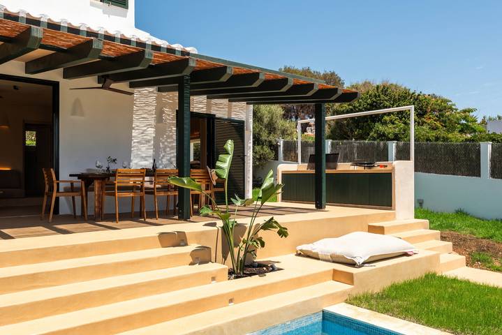 Villa 'Binimadi' con vistas al mar, Wi-Fi y aire acondicionado in Binisafua, Sant Lluís