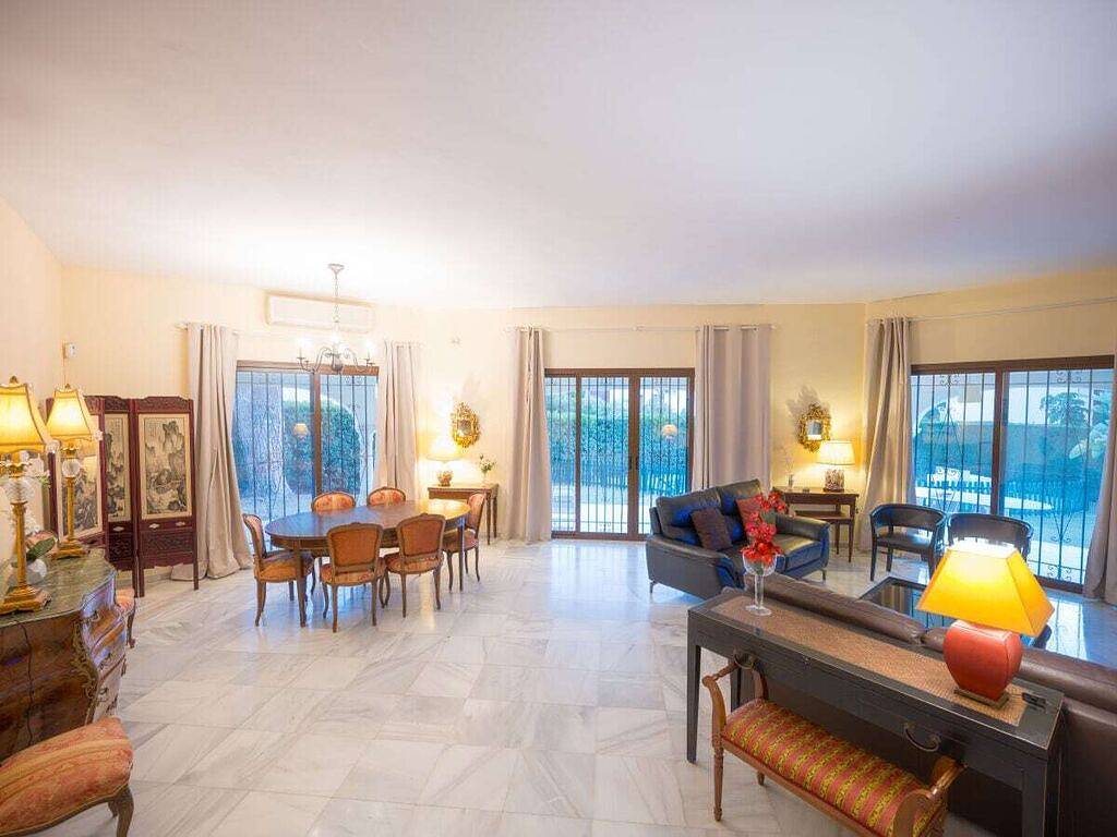 Traditional beach house in Las Chapas, Marbella