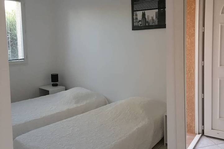 Location de vacances pour 6 personnes, avec jardin et terrasse à Pérols - 4