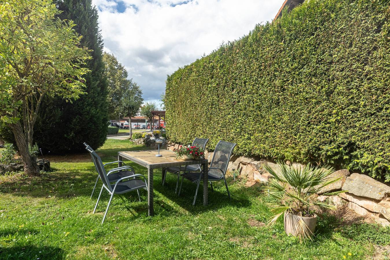 Ganze Wohnung, Apartment 'Beti' mit privatem Garten und Wlan in Korbach, Waldecker Land