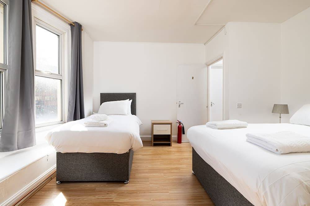Entire apartment, Shepherd's Bush 4 renovated apartment for 4 people in Hammersmith and Fulham, London