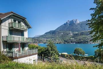 Gîte pour 4 personnes, avec balcon à Duingt