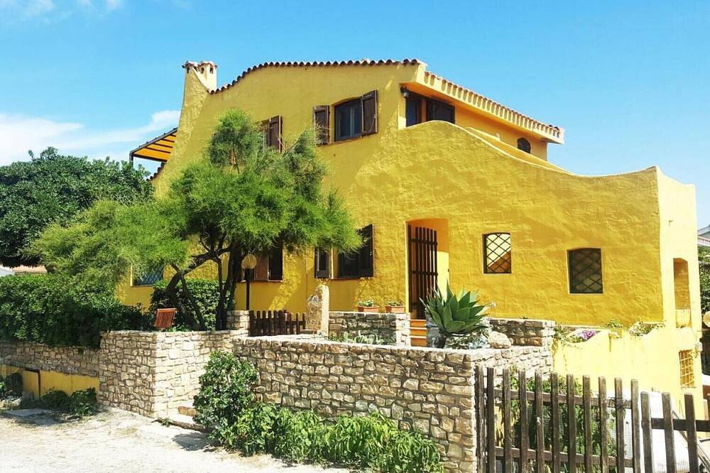 Appartamento intero, La Baia Apartments una camera in Sa Rocca Tunda, Sardegna