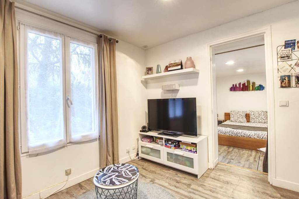 One-Bedroom House in Palaiseau, Essonne