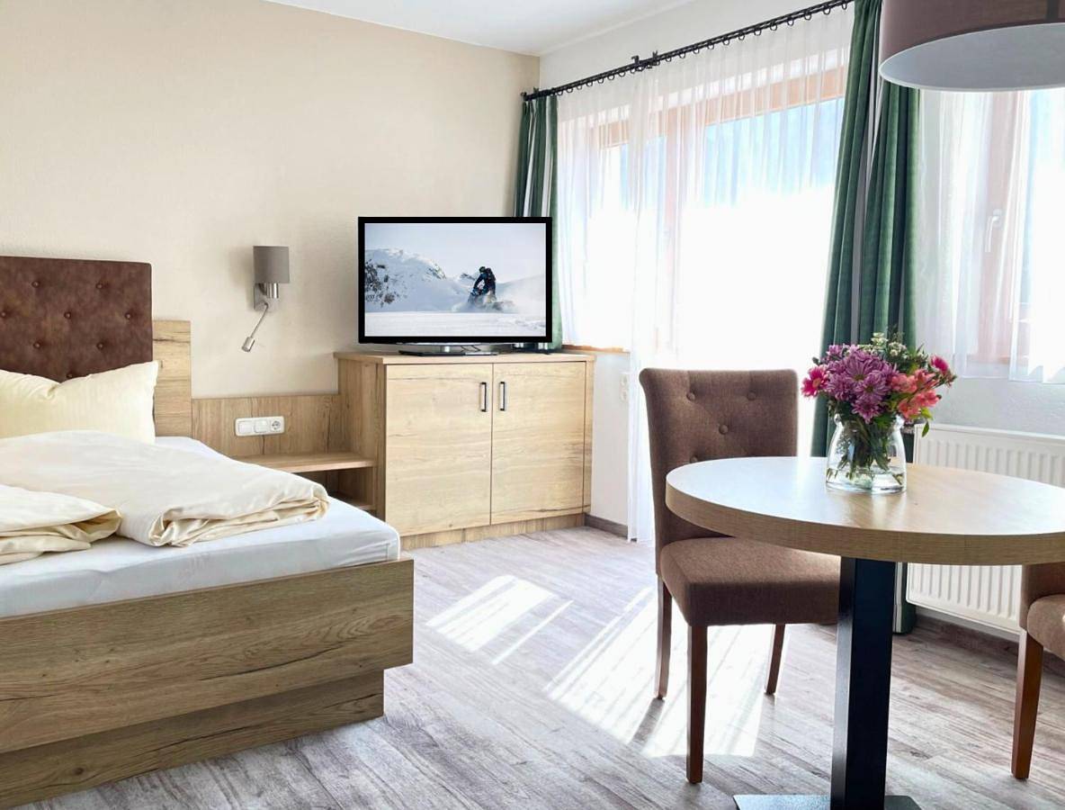 Single Room with Balcony in Ehrwald, Alpes d'Ammergau (Autriche)