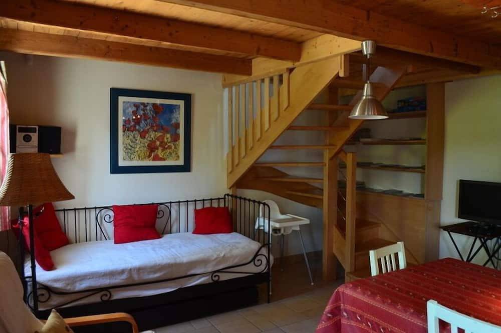 Boulonnaise farmhouse restored, typical, facing south on a wooded plot of 400m2 in Wimille, Boulogne-sur-Mer region