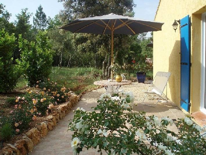 Villa pour 4 personnes, avec piscine ainsi que jardin et terrasse à Montauroux - 4