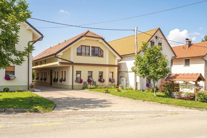 Hotel für 2 Personen, mit Balkon - 1