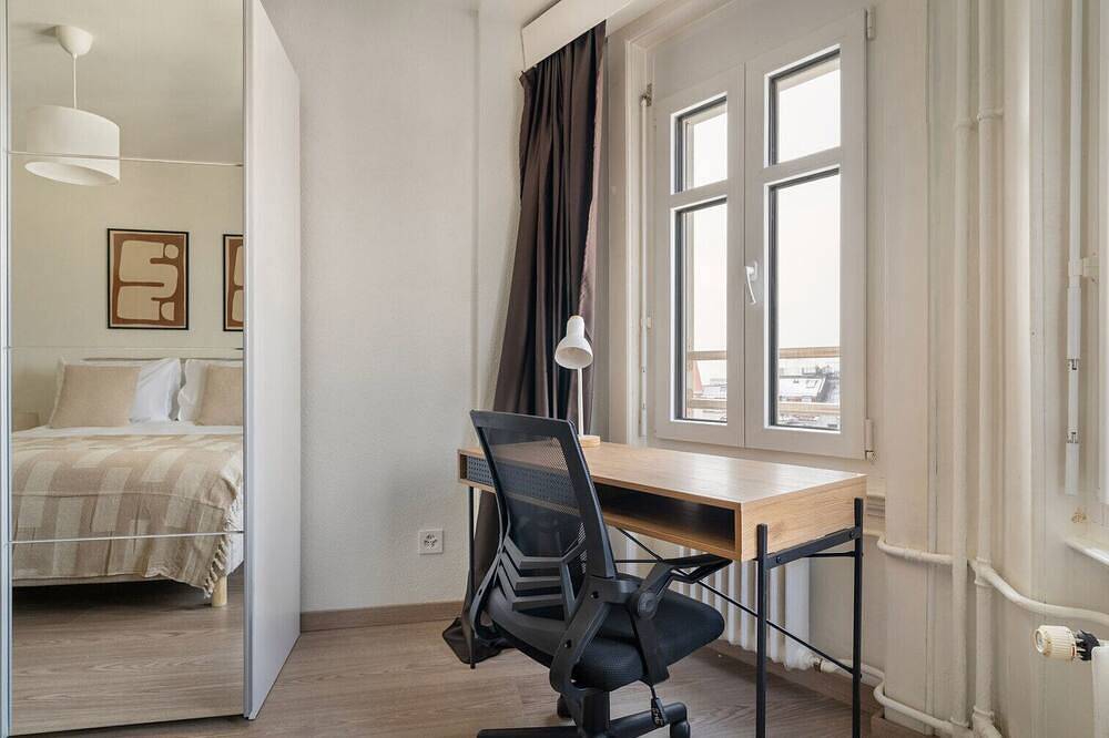 Appartamento intero, Blueground | Unterstrass, balcony, nr Eth Zurich in Zurigo, Distretto di Zurigo