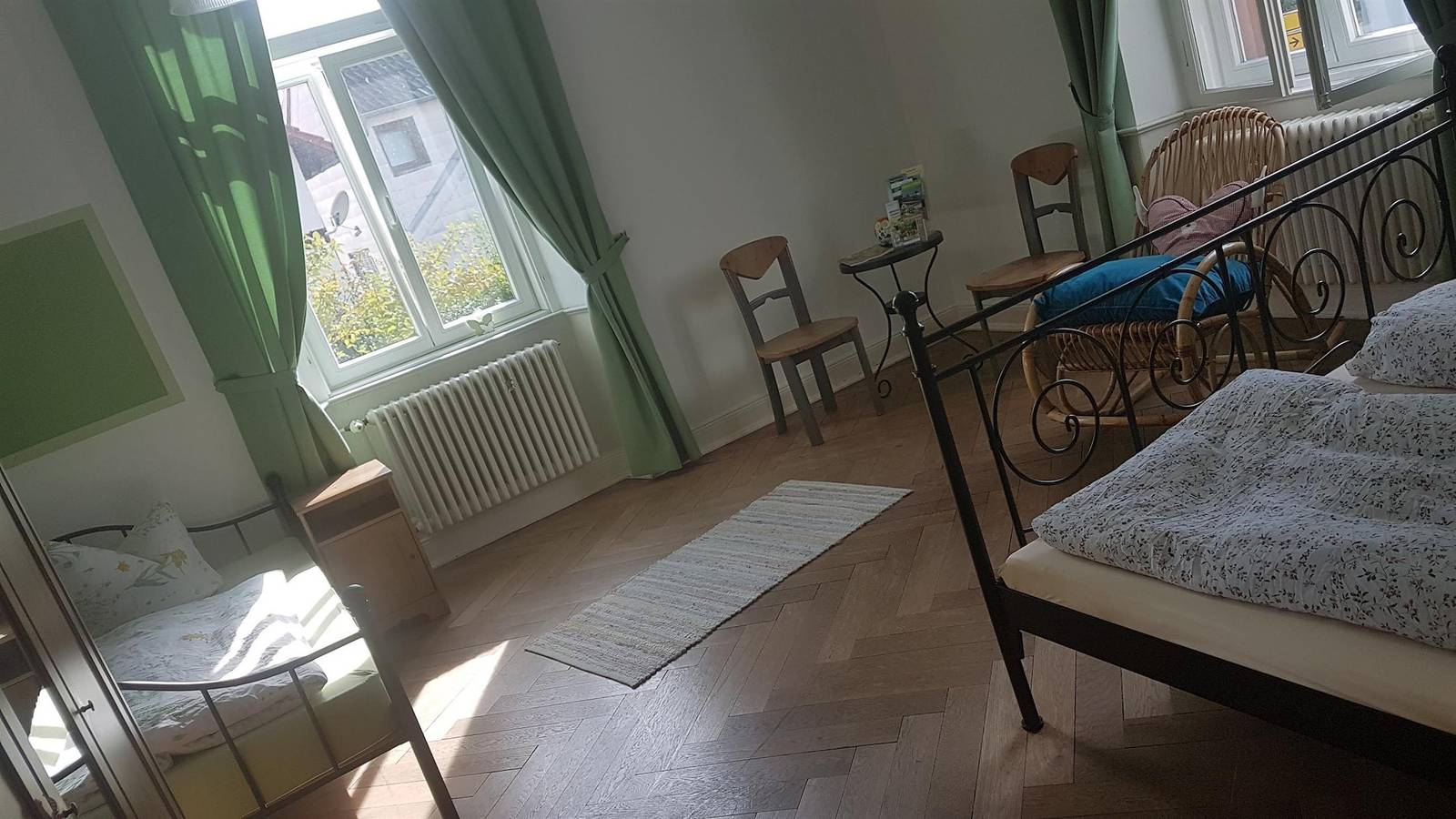 Zimmer 2 (Dreibettzimmer) in Merzalben, Pfalz