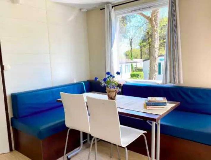 Camping pour 4 personnes, avec bassin pour enfant et jacuzzi à Saint-Georges-d'Oléron - 4