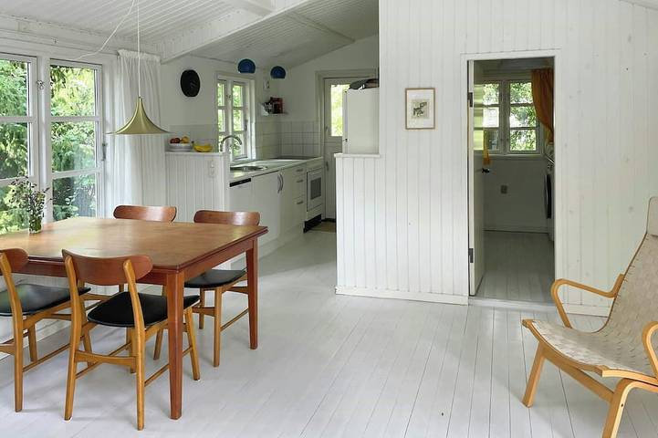 Ferienhaus für 5 Personen, mit Balkon und Garten in Orø
