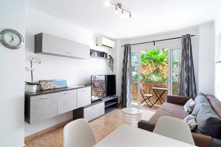 Apartment for 2 people, with balcony in Nerja Centre