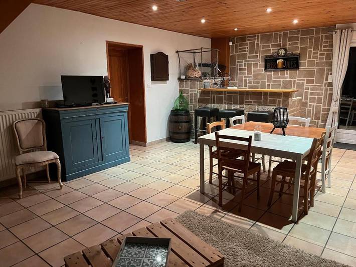 Gîte pour 4 personnes, avec jardin ainsi que vue et terrasse dans Gouy