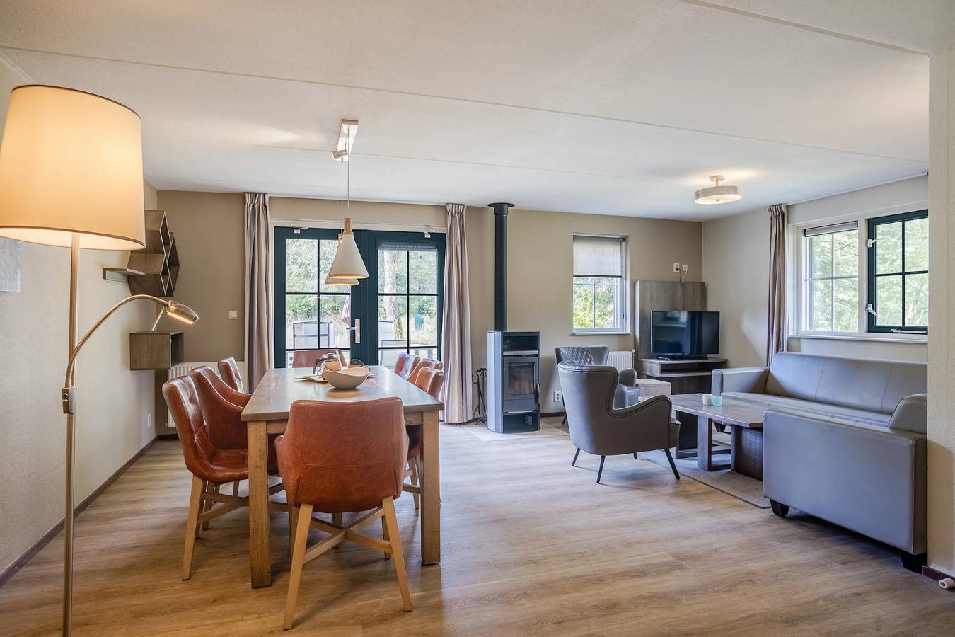Landal Coldenhove — 8-persoons bungalow - Breed toegankelijk in Eerbeek, Veluwe