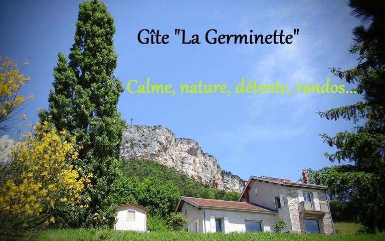 Location de vacances pour 6 personnes, avec Balcon et Terrasse ainsi que Jardin et Vue à Plan-de-Baix
