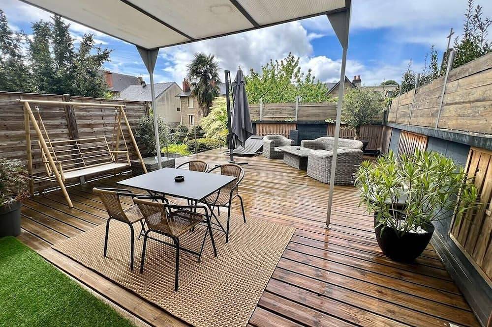 Appartement entier, Casa Jouvenel -T3 /3 pers -Brive-Parking privatif in Brive-la-Gaillarde, Région de Brive-la-Gaillarde