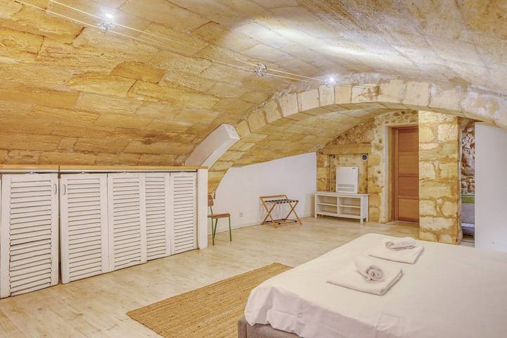 Apartamento entero, A superb large loft in the heart of Bordeaux in Burdeos, Región de Burdeos