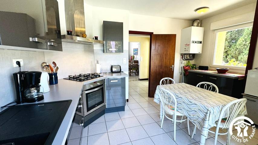 Gîte pour 6 personnes, avec jardin à Saint-Martin-Lalande - 3