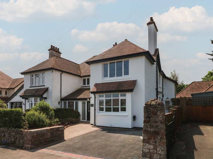 Holiday rental for 8 people, with garden in Minehead