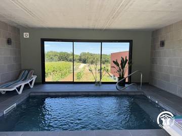 Gîte pour 4 personnes, avec piscine et terrasse à Trouillas