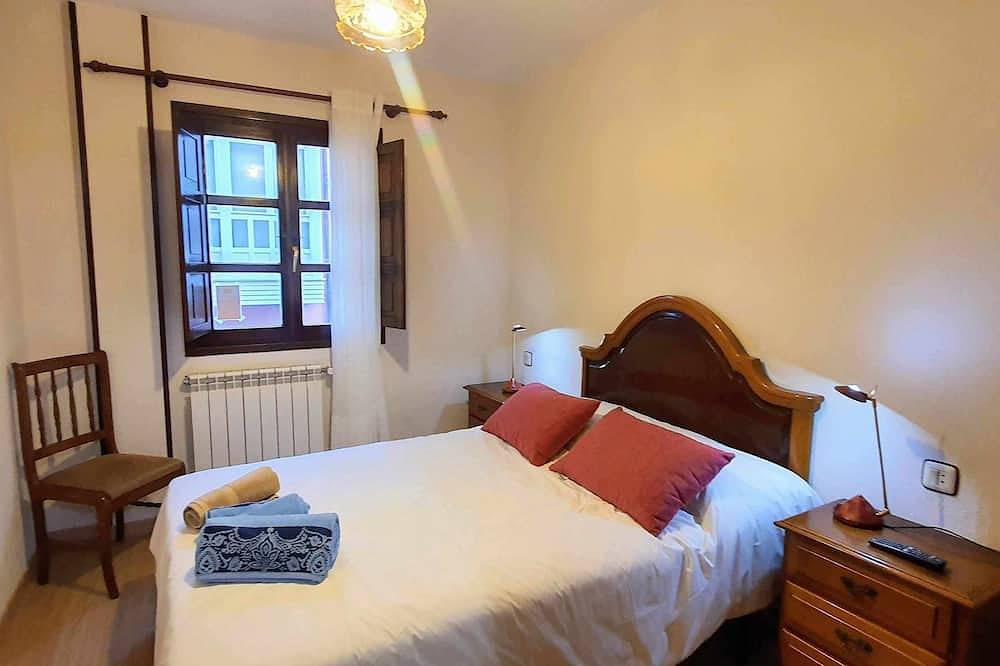 Entire apartment, Apartamento Vacacional La Rula in Llanes, Costa Verde (Spain)