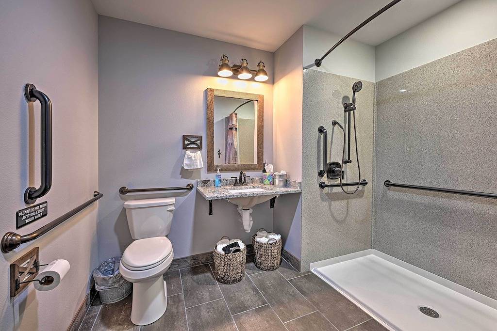 Massive Hatfield 'Loon Lodge' w/ Roller Rink in Wisconsin