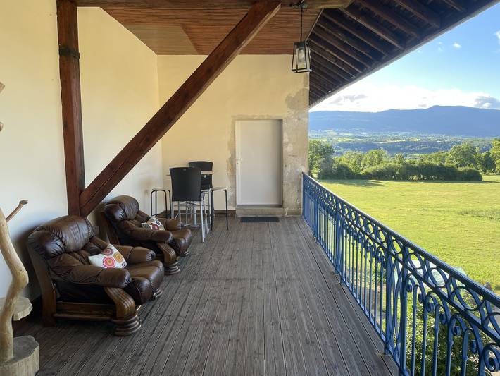 Gîte pour 5 personnes, avec terrasse et jardin dans l' Ain - 4