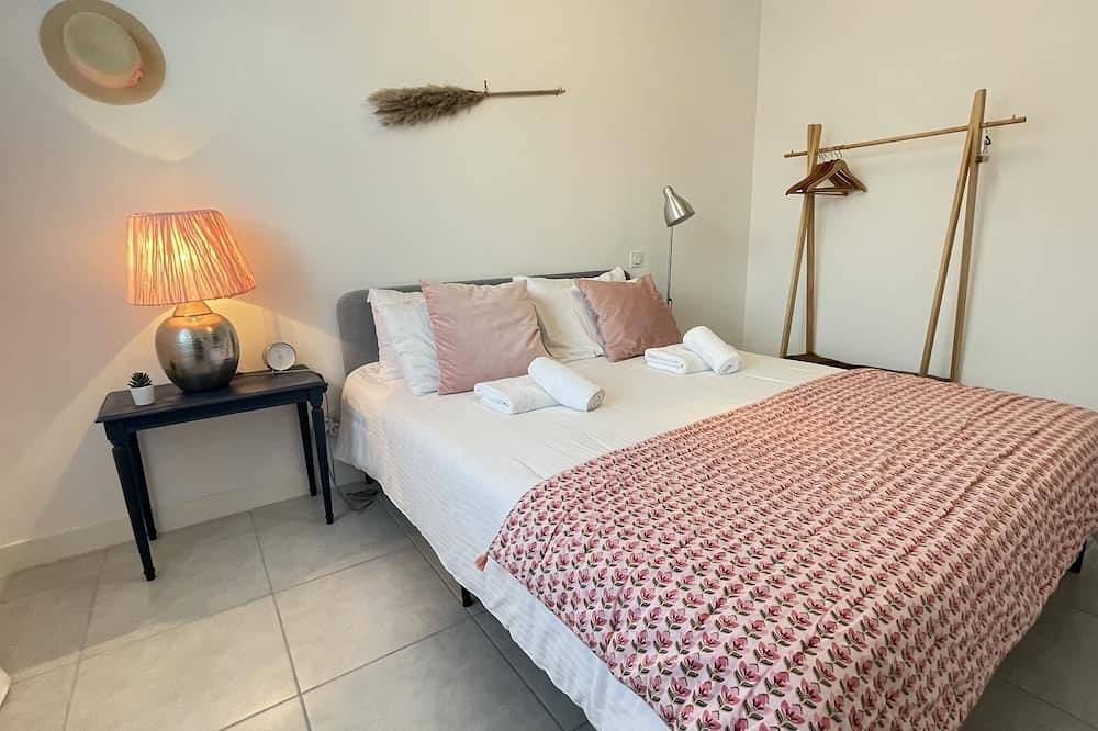 Maison 1-Casa-Vista al campo-Baño en la habitacion in Entraigues-sur-la-Sorgue, Vaucluse