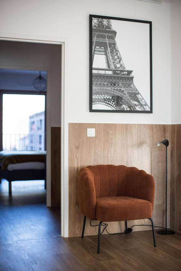 Gîte pour 8 personnes, avec terrasse et vue à Bagneux - 4