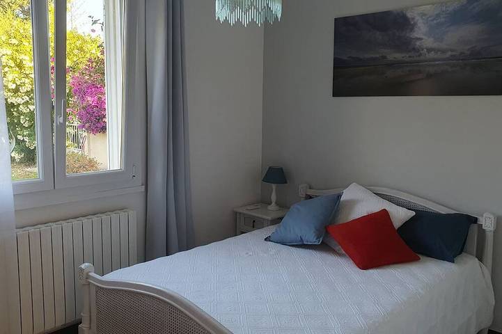 Location de vacances pour 4 personnes, avec terrasse ainsi que jardin et jacuzzi à San-Giuliano - 3