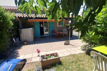 Ferienhaus für 4 Personen, mit Terrasse und Pool sowie Garten in Marseillan