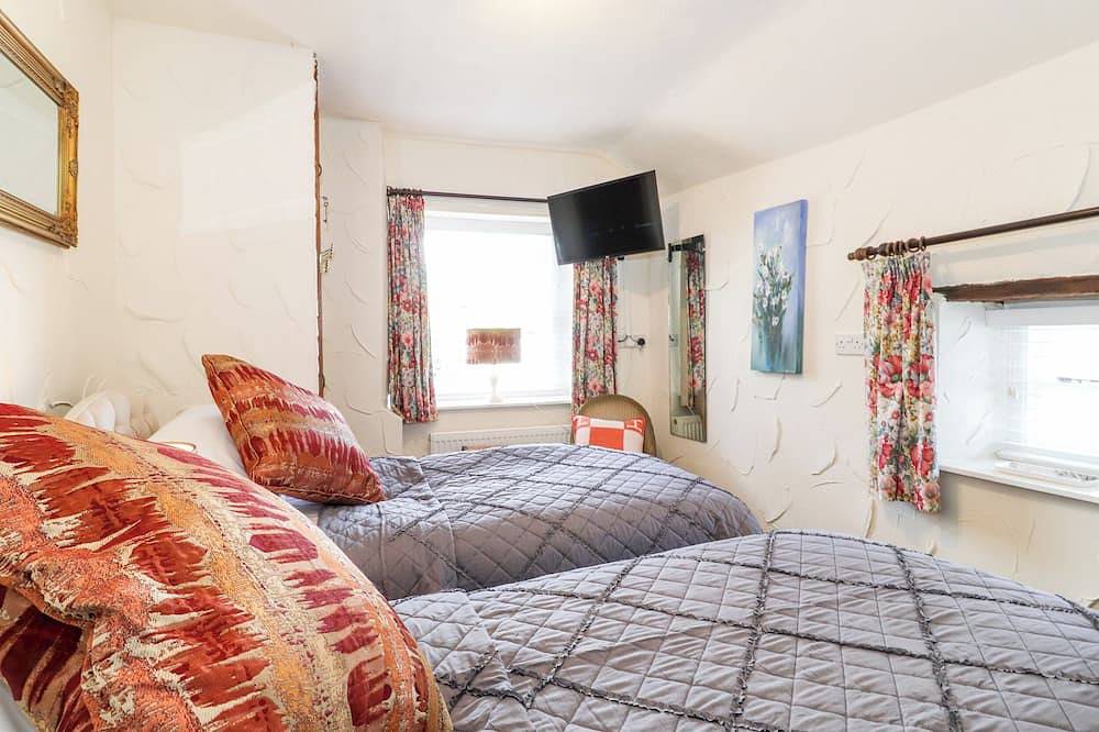 Ann Tysons House, pet friendly, with open fire in Hawkshead in Hawkshead, Lake District