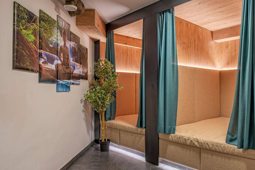 Ganze Wohnung, Exquisites Apartment mit Sauna an der Piste in Weißpriach, Bundesland Salzburg