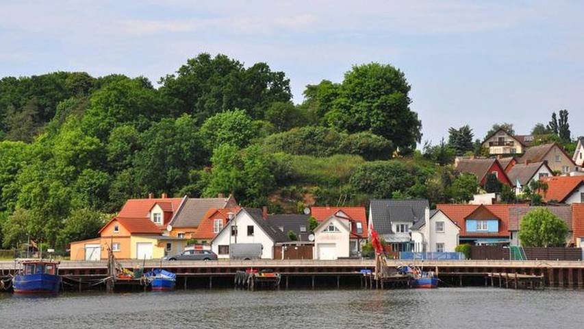 Ferienwohnung für 2 Personen, mit Pool und Garten in Kamminke