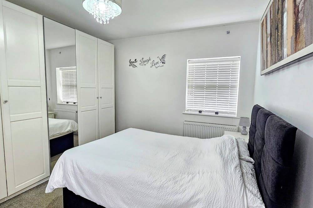 Central Watford Flat | 5 Mins to Station | Fast Wifi in Watford, Hertfordshire