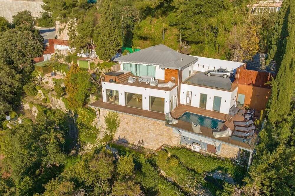 Luxury Villa with Panoramic Sea and Monaco View in Roquebrune-Cap-Martin, Nice region